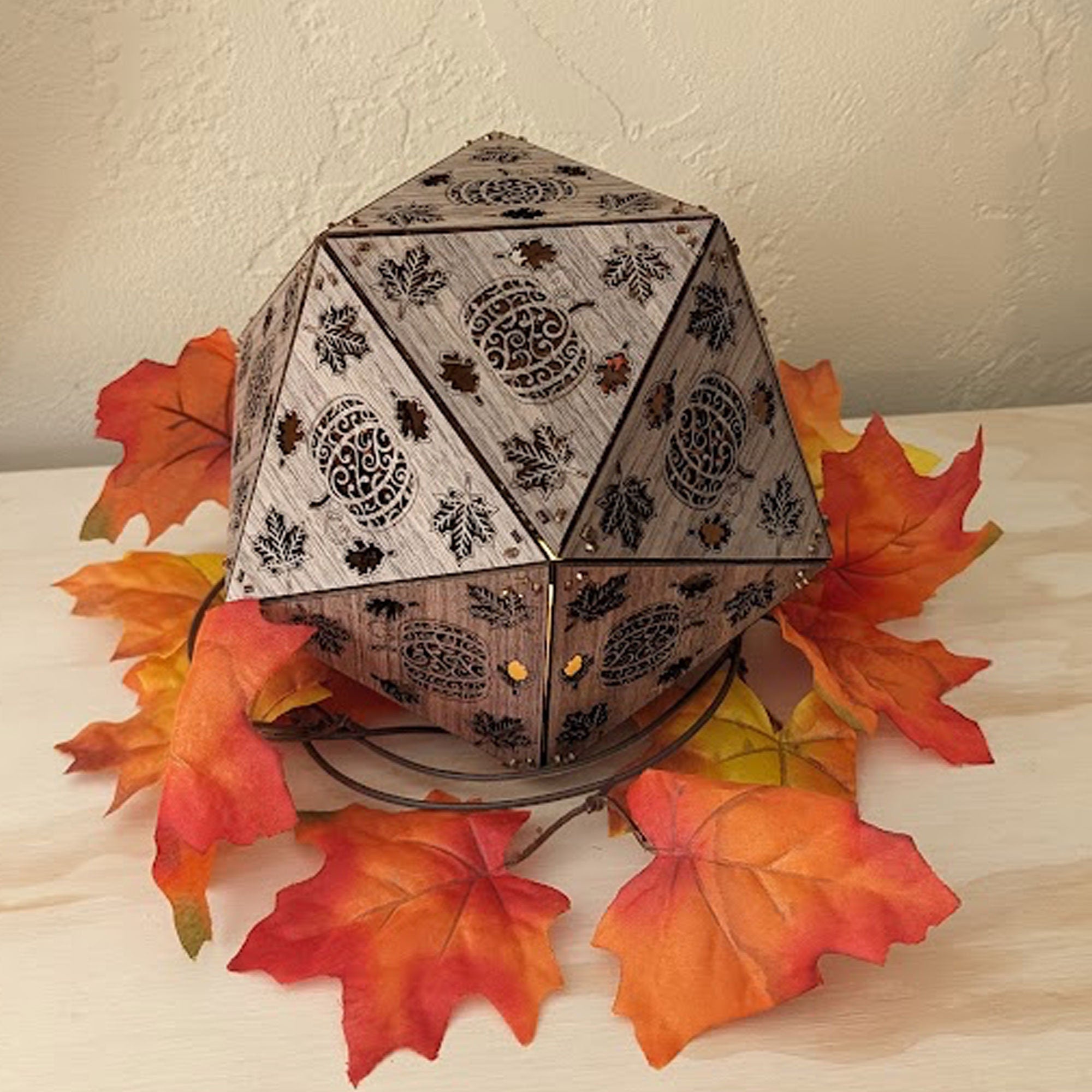 Autumn Pumpkin Shadow Lamp: Lasercut Maple Leaf Bohemian Nightlight
