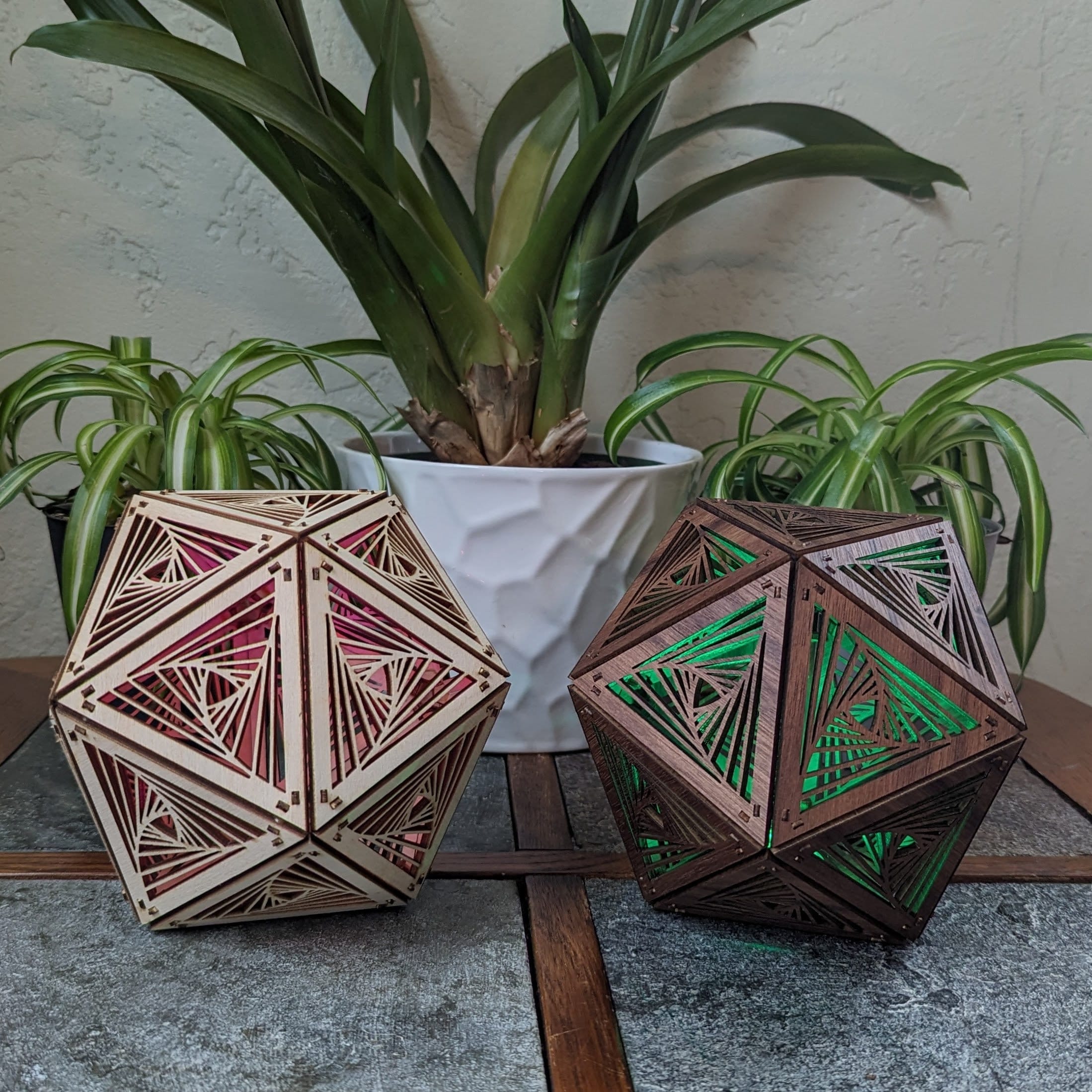 Swirl LED Shadow Lamp: D20 Mandala Nightstand Light