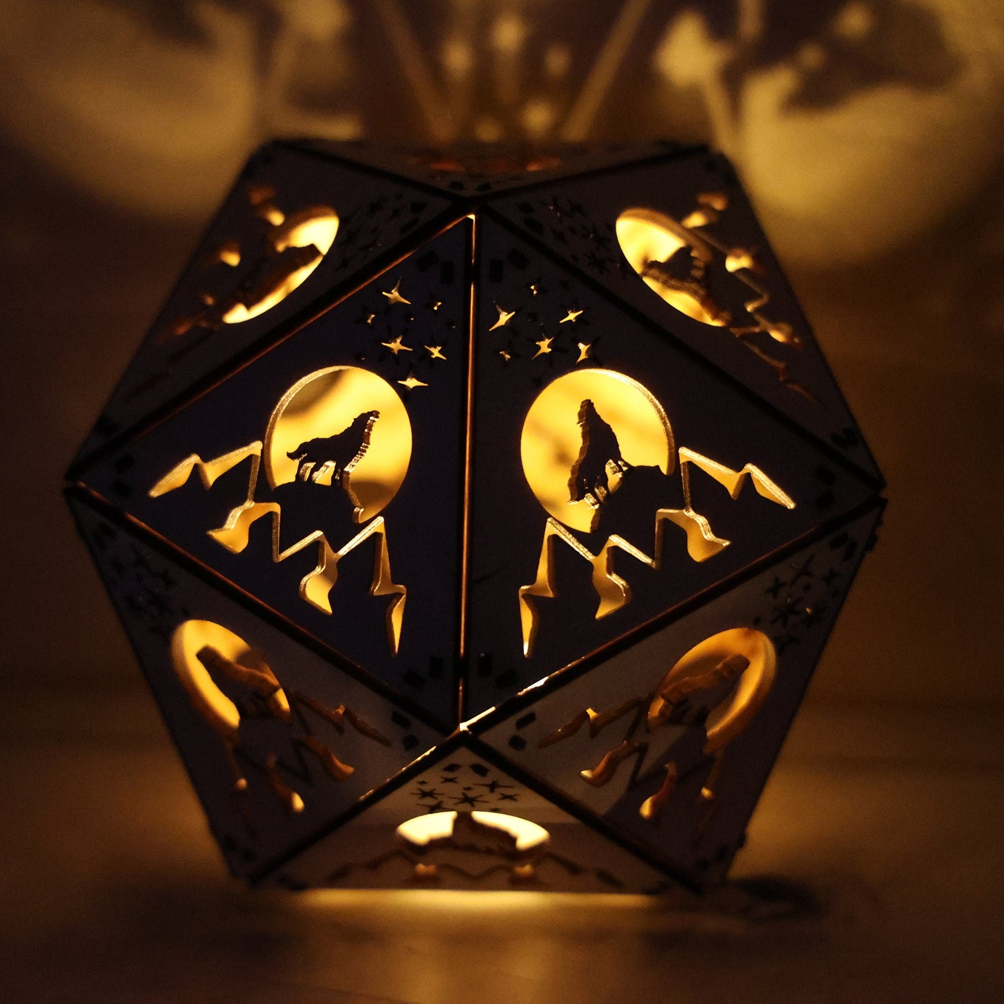 Howling Wolf Shadow Lamp: Geometric Wooden Lantern, Mountain Decor