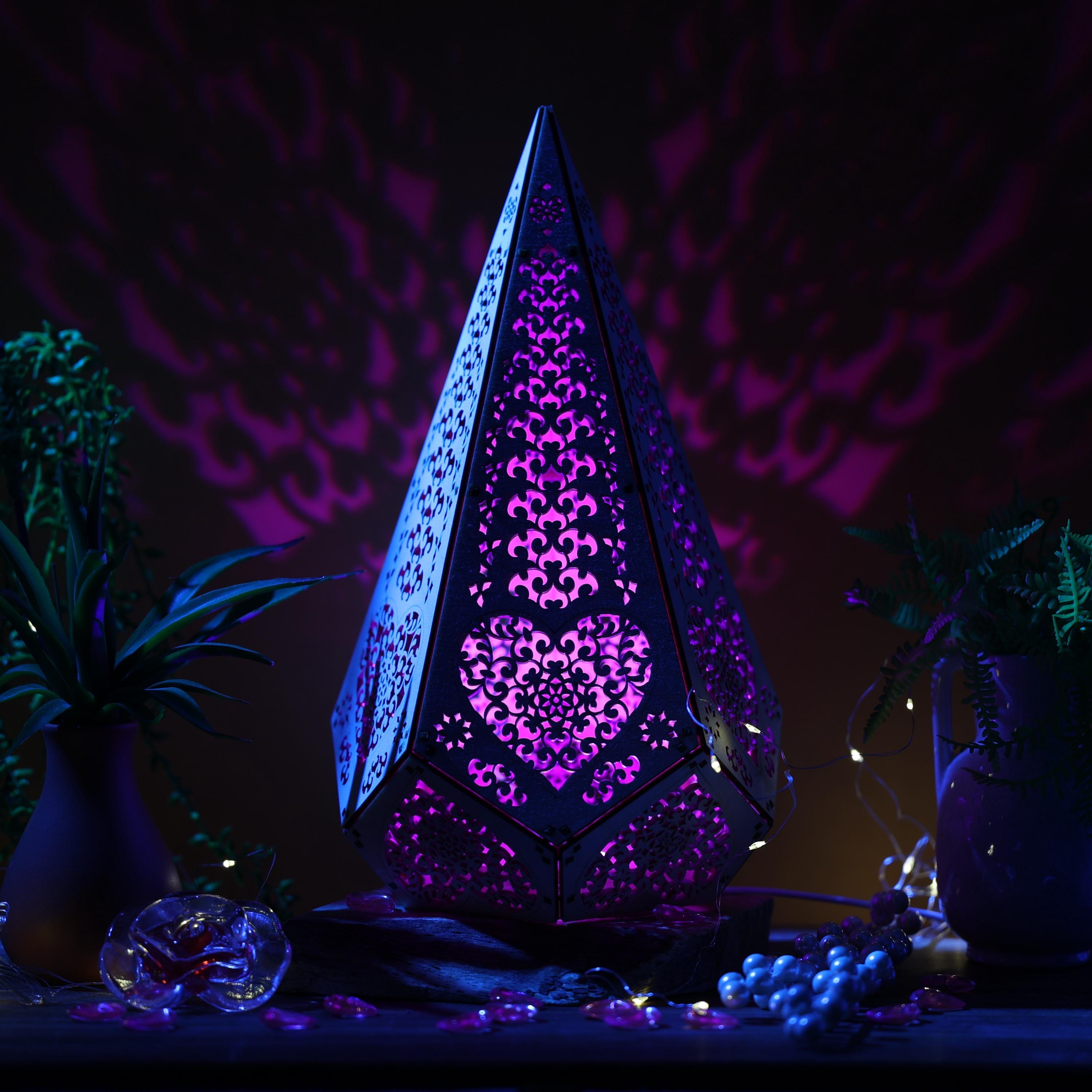 Heart Art Deco Table Lamp: Sculptural Shadow Lantern, USB Accent Light