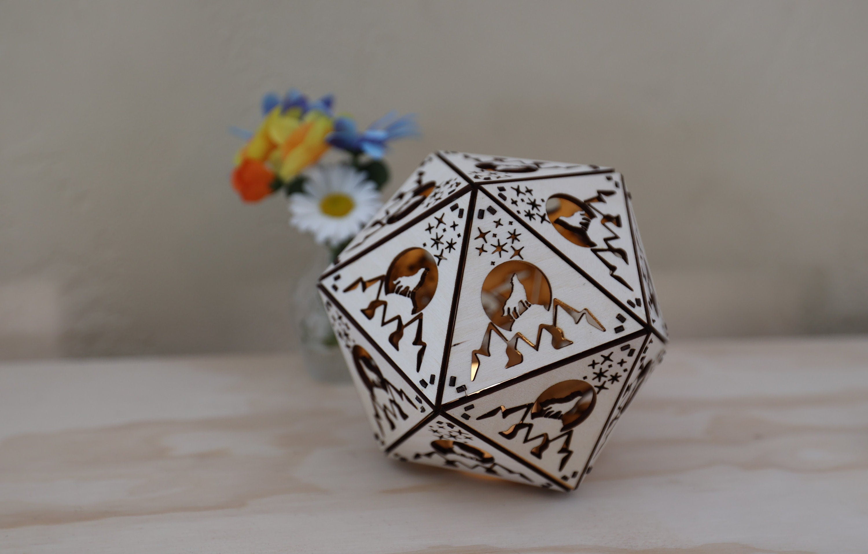 Howling Wolf Shadow Lamp: Geometric Wooden Lantern, Mountain Decor