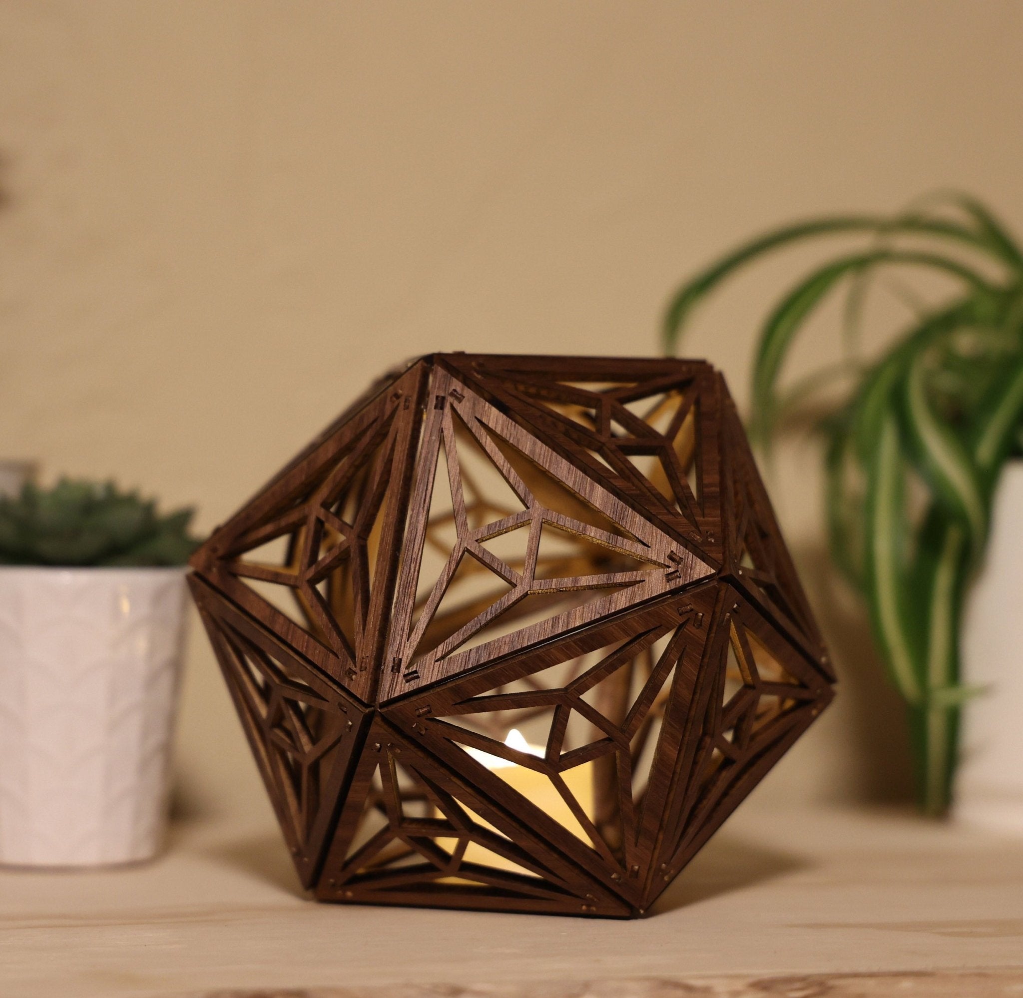Trinity Triangle LED Shadow Lamp: D20 Mandala Lantern - Five Penny Piece